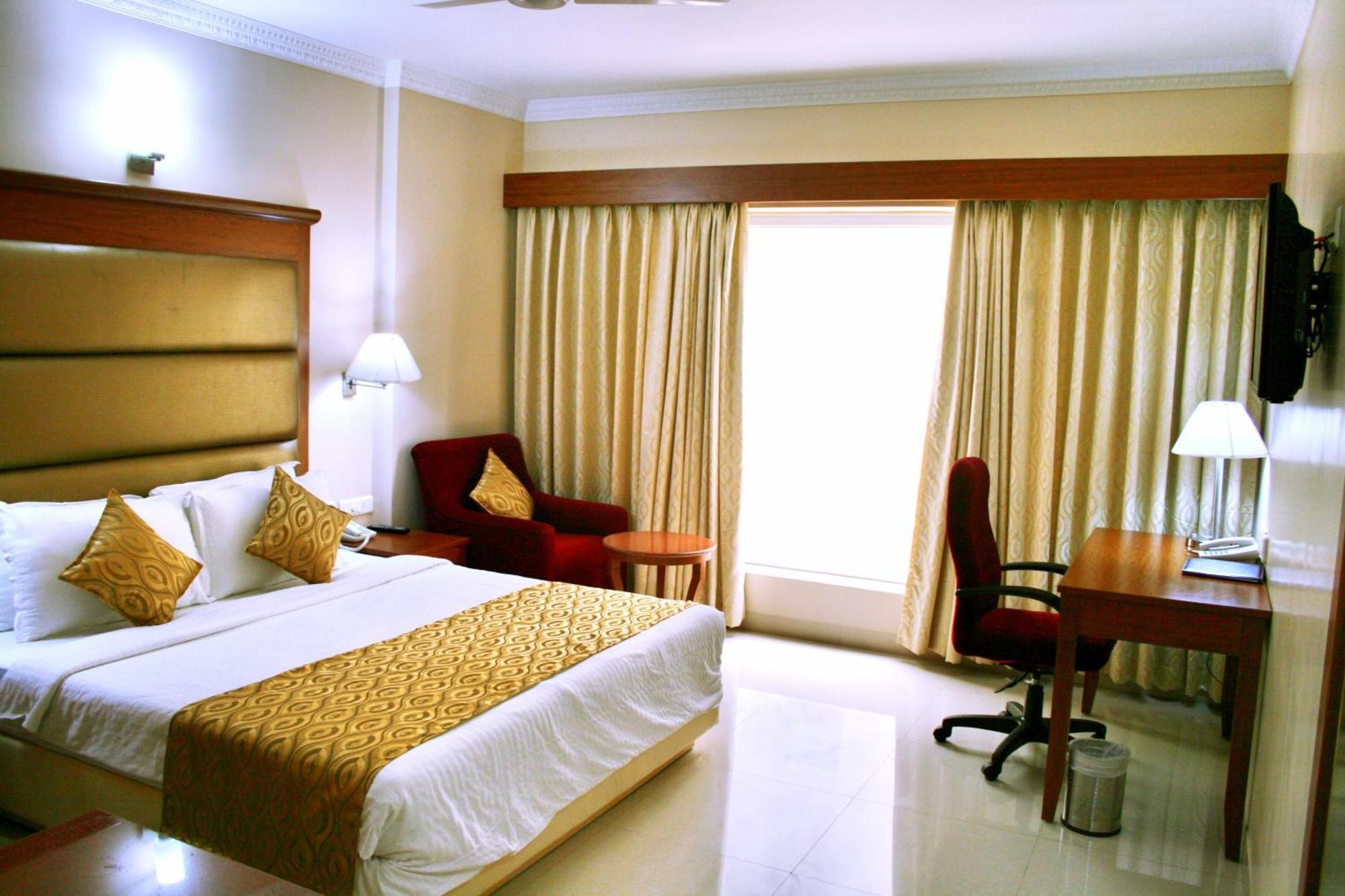 Raj Park- Hill View Hotel Tirupati Ngoại thất bức ảnh