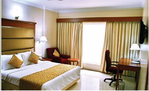 Raj Park- Hill View Hotel Tirupati Ngoại thất bức ảnh